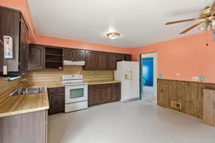 12111 Inkster Rd, Livonia, MI 48150 - Photo 5