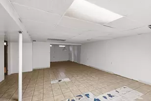 12111 Inkster Rd, Livonia, MI 48150 - Photo 17