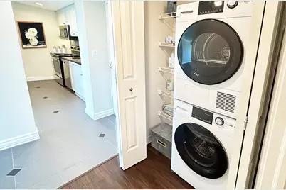 555 S Old Woodward Avenue #1207, Birmingham, MI 48009 - Photo 9