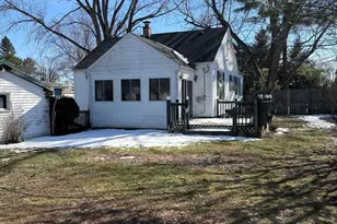 2529 Lake Shore Dr, Niles, MI 49120 - Photo 15