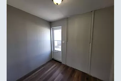 10124 Pelham Road, Taylor, MI 48180 - Photo 13