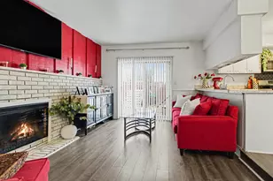 9286 Chamberlain St, Romulus, MI 48174 - Photo 5