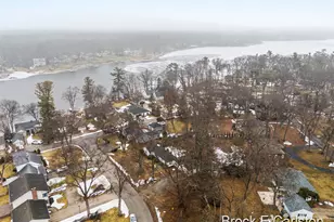 428 Oaknoll Dr, Muskegon, MI 49445 - Photo 7