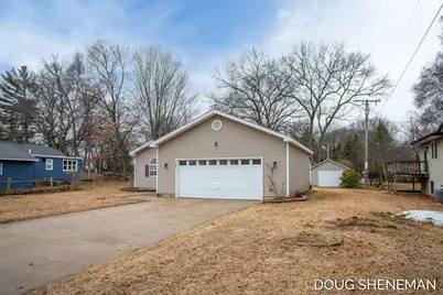 128 129th Avenue, Holland, MI 49424 - Photo 3