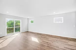 10077 Kearns Ct, Portage, MI 49024 - Photo 3