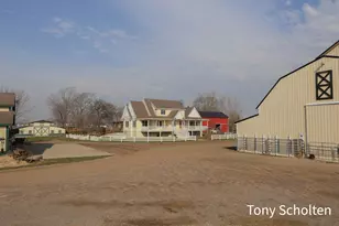 16236 48th Ave, Coopersville, MI 49404 - Photo 3