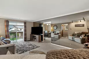 953 Country Club Dr, Saint Clair Shores, MI 48082 - Photo 3