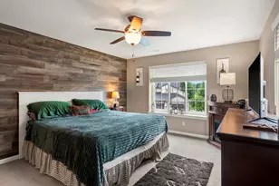 953 Country Club Dr, Saint Clair Shores, MI 48082 - Photo 11