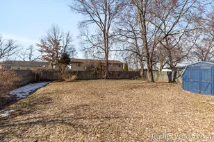 5439 Averill Ave SW, Grand Rapids, MI 49548 - Photo 17