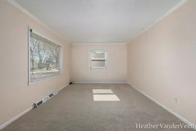 5439 Averill Avenue SW, Grand Rapids, MI 49548 - Photo 9