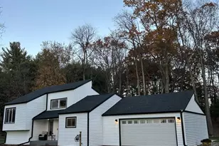 70631 Sunrise Dr, Edwardsburg, MI 49112 - Photo 3