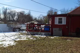 203 Hinckley Blvd, Jackson, MI 49203 - Photo 3