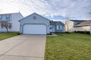 4495 Brookmeadow Dr SE, Grand Rapids, MI 49512 - Photo 1