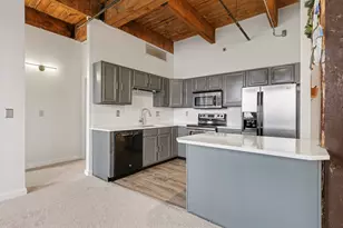 940 Monroe Ave NW, Grand Rapids, MI 49503 - Photo 11