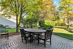 2298 Gemstone Ct, Ann Arbor, MI 48103 - Photo 9