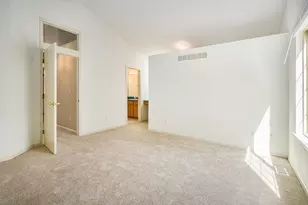 5913 Lafayette Ln, Ann Arbor, MI 48103 - Photo 15