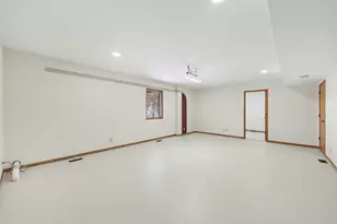 3730 Burns Ct, Ann Arbor, MI 48105 - Photo 21