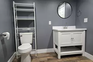 114 W Berry Ave, Lansing, MI 48910 - Photo 17