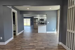 114 W Berry Ave, Lansing, MI 48910 - Photo 3