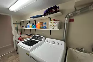 1655 Riverside Dr, Rochester Hills, MI 48309 - Photo 25