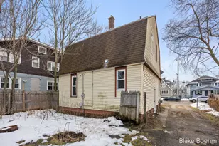619 Oakdale St SE, Grand Rapids, MI 49507 - Photo 19