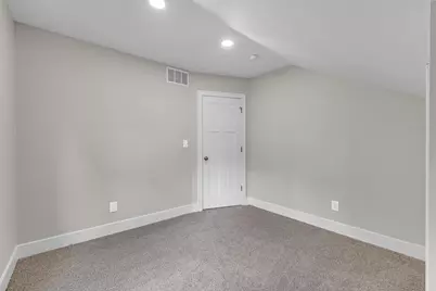 9045 Hillcrest Drive, Whitmore Lake, MI 48189 - Photo 21