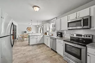 329 Lotz Ct, Wayland, MI 49348 - Photo 9