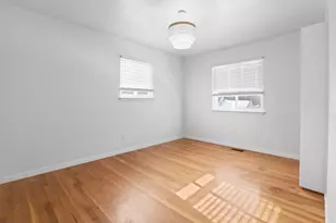 655 Ferndale Ave, Lake Orion, MI 48362 - Photo 9