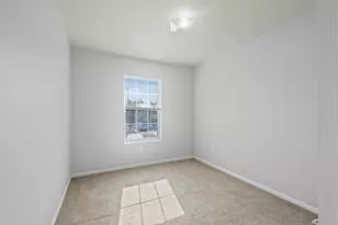 992 Ada Pl Dr SE, Grand Rapids, MI 49546 - Photo 13