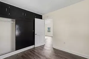 54 S Sheridan Dr, Muskegon, MI 49442 - Photo 9