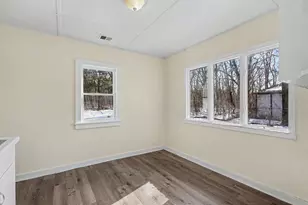 54 S Sheridan Dr, Muskegon, MI 49442 - Photo 5