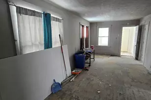 831 La Salle St, Benton Harbor, MI 49022 - Photo 11