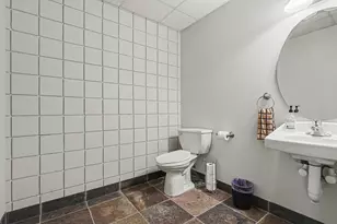 801 Monroe Ave NW, Grand Rapids, MI 49503 - Photo 15