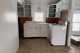 504 S Superior St, Albion, MI 49224 - Photo 11