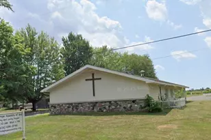 7033 Hammond Ave SE, Caledonia, MI 49316 - Photo 3