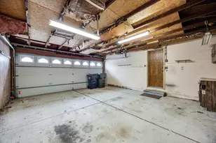 38240 Tottenham Rd, Sterling Heights, MI 48312 - Photo 15