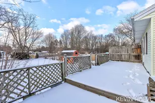 746 Riley St, Holland, MI 49424 - Photo 5