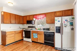 746 Riley St, Holland, MI 49424 - Photo 25