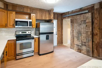 1875 Henry Street, Muskegon, MI 49441 - Photo 9