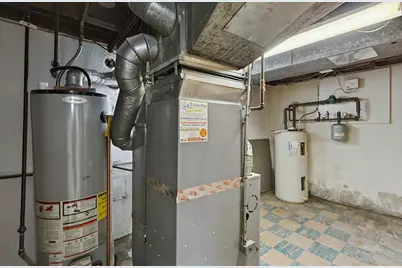 31272 Burton Street, Saint Clair Shores, MI 48082 - Photo 19