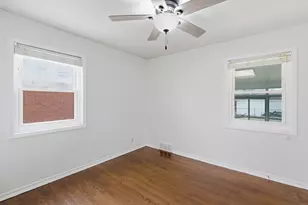 31272 Burton St, Saint Clair Shores, MI 48082 - Photo 11