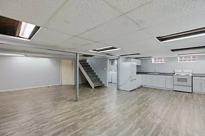 31272 Burton Street, Saint Clair Shores, MI 48082 - Photo 17