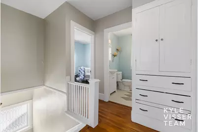 617 Rosewood Avenue SE, East Grand Rapids, MI 49506 - Photo 11