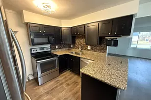 11691 Cornell St, Taylor, MI 48180 - Photo 9