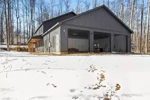 9810 Birdie Dr, Stanwood, MI 49346 - Photo 17