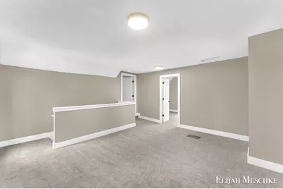 914 Leonard Street NE, Grand Rapids, MI 49503 - Photo 19