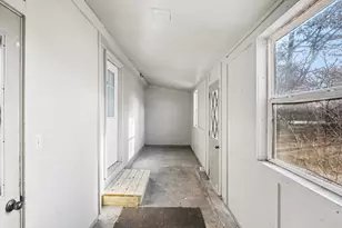 172 W Barton St, Newaygo, MI 49337 - Photo 17