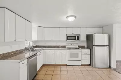 172 W Barton Street, Newaygo, MI 49337 - Photo 5