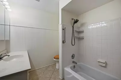 230 S State Street #15, Zeeland, MI 49464 - Photo 17