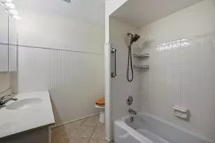 230 S State St, Zeeland, MI 49464 - Photo 17
